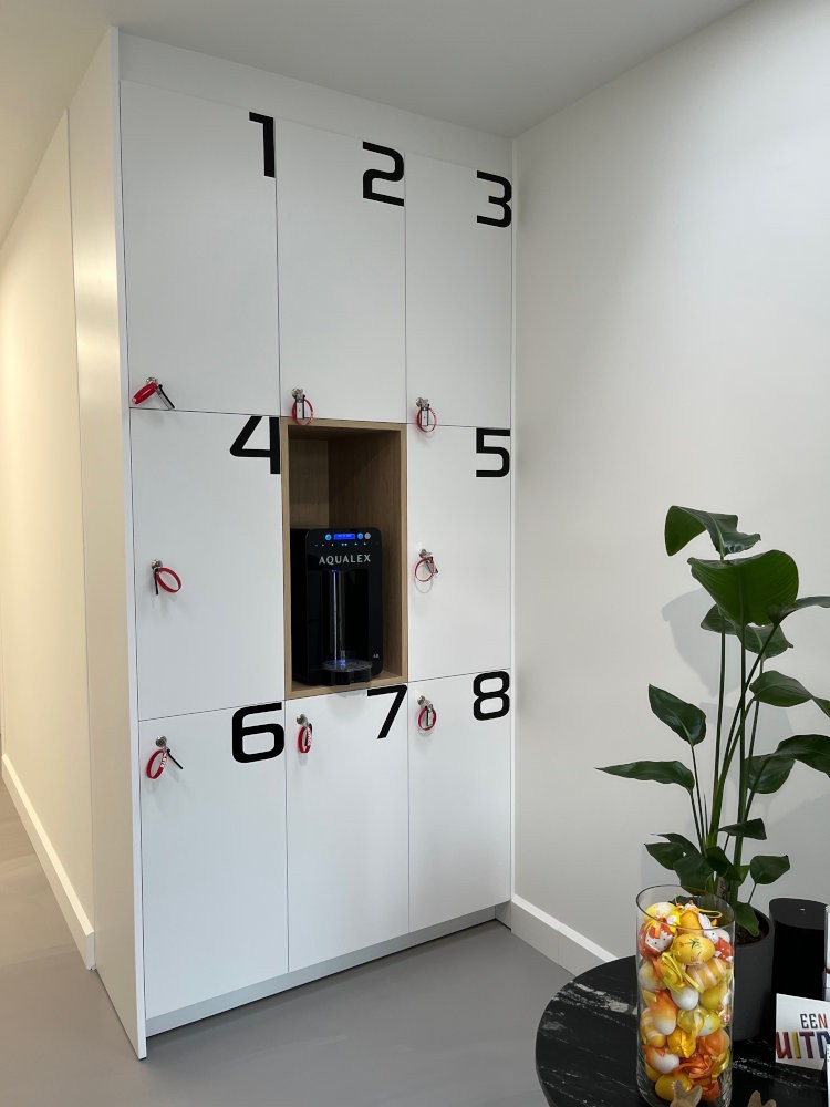 Bestickering Lockers Bestickering Lockers
